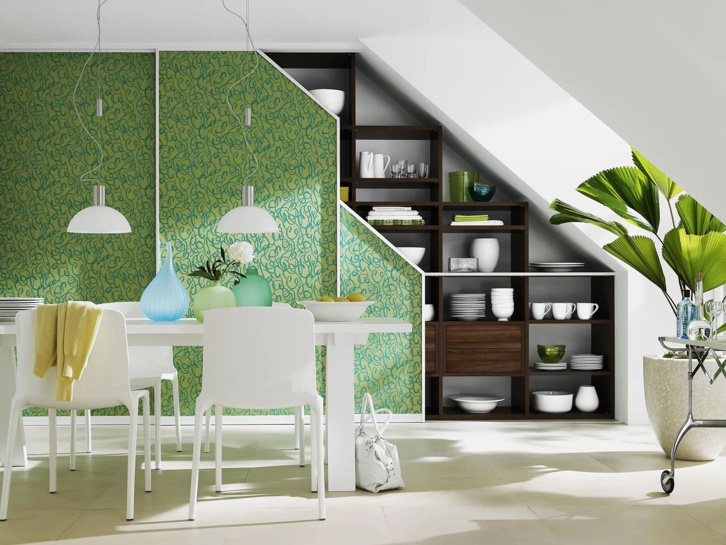 Modernes Innenraumdesign mit raumplus® Möbeln und Dekoration.